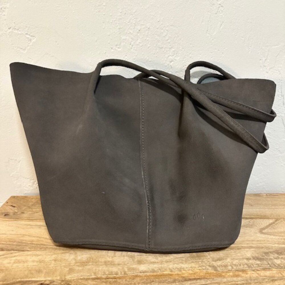 Devan Bucket Tote